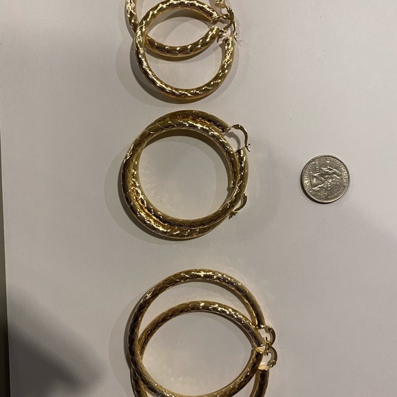 🔥3 Earning hoops 18k gold micro plated 3 hoops